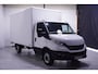 IVECO Daily 35S16 160 pk Bakwagen met Laadklep Airco ECC Audio DAB+, Enkel Lucht, LxBxH 415x214x208 cm, 3-Zits