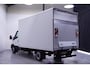IVECO Daily 35S16 160 pk Bakwagen met Laadklep Airco ECC Audio DAB+, Enkel Lucht, LxBxH 415x214x208 cm, 3-Zits
