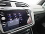 Volkswagen Tiguan 1.5 TSI R-Line Business 150 PK | R-Line | Automaat | Achteruitrijcamera | Panoramadak | Trekhaak | Navigatie | Adaptive cruise control | Stoelverwarming | LED Matrix | Dodehoeksensor | Stuurverwarming |