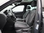 Volkswagen Tiguan 1.5 TSI R-Line Business 150 PK | R-Line | Automaat | Achteruitrijcamera | Panoramadak | Trekhaak | Navigatie | Adaptive cruise control | Stoelverwarming | LED Matrix | Dodehoeksensor | Stuurverwarming |