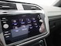 Volkswagen Tiguan 1.5 TSI R-Line Business 150 PK | R-Line | Automaat | Achteruitrijcamera | Panoramadak | Trekhaak | Navigatie | Adaptive cruise control | Stoelverwarming | LED Matrix | Dodehoeksensor | Stuurverwarming |