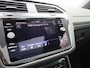 Volkswagen Tiguan 1.5 TSI R-Line Business 150 PK | R-Line | Automaat | Achteruitrijcamera | Panoramadak | Trekhaak | Navigatie | Adaptive cruise control | Stoelverwarming | LED Matrix | Dodehoeksensor | Stuurverwarming |