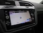 Volkswagen Tiguan 1.5 TSI R-Line Business 150 PK | R-Line | Automaat | Achteruitrijcamera | Panoramadak | Trekhaak | Navigatie | Adaptive cruise control | Stoelverwarming | LED Matrix | Dodehoeksensor | Stuurverwarming |