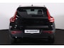 Volvo XC40 B3 Ultra Black Edition - Panorama/schuifdak - IntelliSafe Assist & Surround - 360º Camera - Harman/Kardon audio - LED Pixel koplampen - Verwarmde voorstoelen & stuur - Parkeersensoren voor & achter - Elektr. bedienb. voorstoelen met geheugen links - Draadloze tel. lader - Extra getint glas - Semi elektr. inklapbare trekhaak - 20' LMV