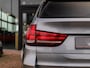 BMW X5 M50d | Trekhaak | HUD | Pano | Stuurverwarming | H/K
