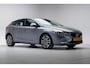 Volvo V40 T2 Momentum [ Airco LM velgen Cruise control ]