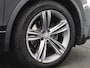 Volkswagen Tiguan 1.5 TSI ACT Highline Business R 150PK DSG Pano-Schuifdak, Trekhaak, Virtual Pedal, Head-Up Display, Achteruitrijcamera, Stoelverwarming, Keyless, 19" LM Velgen