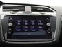 Volkswagen Tiguan 1.5 TSI ACT Highline Business R 150PK DSG Pano-Schuifdak, Trekhaak, Virtual Pedal, Head-Up Display, Achteruitrijcamera, Stoelverwarming, Keyless, 19" LM Velgen