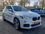 BMW X1 sDrive20i 192pk High Executive M-Sport | Navi | Apple Carplay | Adap.Cruise | Leder+Verwarmd+Elek.Verstel | Panorama Schuifdak | Keyless Entry | Led Koplampen | Privacy Glass | 19''lm