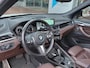BMW X1 sDrive20i 192pk High Executive M-Sport | Navi | Apple Carplay | Adap.Cruise | Leder+Verwarmd+Elek.Verstel | Panorama Schuifdak | Keyless Entry | Led Koplampen | Privacy Glass | 19''lm