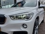 BMW X1 sDrive20i 192pk High Executive M-Sport | Navi | Apple Carplay | Adap.Cruise | Leder+Verwarmd+Elek.Verstel | Panorama Schuifdak | Keyless Entry | Led Koplampen | Privacy Glass | 19''lm