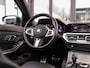 BMW 3-Serie Touring 320d xDrive High Executive | M-Sport | Camera | Trekhaak | Pano | Keyless