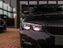 BMW 3-Serie Touring 320d xDrive High Executive | M-Sport | Camera | Trekhaak | Pano | Keyless