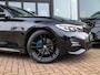 BMW 3-Serie Touring 320d xDrive High Executive | M-Sport | Camera | Trekhaak | Pano | Keyless