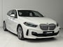 BMW 1-Serie 118i High Executive | Stoelverwarming | Navi | PDC | Clima |
