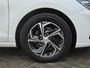 Hyundai i30 Wagon 1.0 T-GDi MHEV Comfort Smart Automaat / Navigatie via Apple Carplay of Android Auto / Stuur en Stoel verwarming / Achteruitrijcamera / Cruise control / Keyless Entry/Start / Climate control /