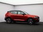 Volvo XC40 2.0 B4 R-Design / Pan. dak / Harman Kardon / Elektr. bed. stoelen / 360 camera / Standkachel / Stoel+stuur+achterbankverwarming / Full LED