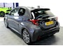 Toyota Yaris 1.5 Hybrid 130 Executive Aut. PANORAMADAK + JBL AUDIO + NAVIGATIE GROOT SCHERM + HEAD-UP + ADAPT.CRUISE + LED-KOPLAMPEN + CAMERA + DODEHOEK MELDING + LANE ASSIST + STOEL-&STUURVERWARMING + PARKSENSOREN V&A + 17" LM-VELGEN!!