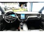 Volvo XC60 2.0 B5 MHEV 195kW/265pk Aut8 Plus Dark GOOGLE DASH&SERVICES + HIGH PERF AUDIO + PILOT ASSIST + HEAD-UP DISPLAY + ADAPT.CRUISE + STANDKACHEL + STOELVERWARMING V&A + BLIS + LANE ASSIST + STUURVERWARMING + ON-CALL + EL.TREKHAAK + PARKSENSOREN + 20" LM-VELGEN