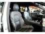 Volvo XC60 2.0 B5 MHEV 195kW/265pk Aut8 Plus Dark GOOGLE DASH&SERVICES + HIGH PERF AUDIO + PILOT ASSIST + HEAD-UP DISPLAY + ADAPT.CRUISE + STANDKACHEL + STOELVERWARMING V&A + BLIS + LANE ASSIST + STUURVERWARMING + ON-CALL + EL.TREKHAAK + PARKSENSOREN + 20" LM-VELGEN
