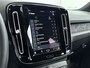 Volvo XC40 Recharge Core 70 kWh | Stoel + Stuurverwarming | Warmtepomp | PDC V+A en Camera | All Season banden | Navigatie |