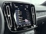 Volvo XC40 Recharge Core 70 kWh | Stoel + Stuurverwarming | Warmtepomp | PDC V+A en Camera | All Season banden | Navigatie |