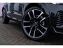 Volvo XC60 2.0 T6 Plug-in hybrid AWD Plus Black Edition | Bowers & Wilkins audio | Stoel-/Stuuverwarming | Head up Display | Adaptive Cruise Control | 360 Camera | 22" | Getint glas |Dodehoekdetectie | Keyless Entry |