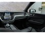 Volvo XC60 2.0 T6 Plug-in hybrid AWD Plus Black Edition | Bowers & Wilkins audio | Stoel-/Stuuverwarming | Head up Display | Adaptive Cruise Control | 360 Camera | 22" | Getint glas |Dodehoekdetectie | Keyless Entry |