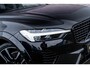 Volvo XC60 2.0 T6 Plug-in hybrid AWD Plus Black Edition | Bowers & Wilkins audio | Stoel-/Stuuverwarming | Head up Display | Adaptive Cruise Control | 360 Camera | 22" | Getint glas |Dodehoekdetectie | Keyless Entry |