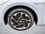 Volkswagen ID.3 Pro Edition Advantage 58 kWh SoH 94,3% / Stoelverwarming en Stuurverwarming / 3 Fase / Warmtepomp /