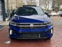 Volkswagen T-Roc 1.5 TSI 150pk DSG R-Line / Black Style / Zwart Dak / Panoramadak / Digital Cockpit Pro / Ergoactive Stoel / IQ LED / Trekhaak Afneembaar / 19" LMV / Beats / Camera / Keyless / Alarm / Stoelverwarming