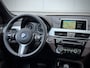 BMW X1 sDrive20i Centennial High Executive Origin. NL | Camera | HUD | Adaptive Cruise | Stoel & Stuurverwarming | Trekhaak afneembaar | Elektrische Lederen Sportstoelen met Memory | Dealer O.H.