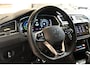 Volkswagen Tiguan 1.4 TSI eHybrid 245pk R-Line Business+ | IQ. Light | Camera | Trekhaak | 100% (Dealer) onderhouden label