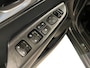 Hyundai Kona 1.6 GDI HEV Premium | Apple Carplay / Android Auto | Elektrisch Verstelbare Voorstoelen | Stoelverwarming + Stoelkoeling | Stuurverwarming | Licht + Regensensor | Cruise Control Adaptief | Parkeersensoren Voor + Achter | Rijstrooksensor + Correctie | 18"Lichtmetalen Velgen