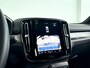 Volvo EX40 Single Motor Plus 70 kWh | Parkeercamera | Stoel- en Stuurverwarming | Trekhaak