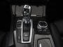 BMW 5-Serie 520i Luxury Edition | Leder | Trekhaak | Stoelverwarming | Memory | Navigatie | Bi-Xenon | Bluetooth | 18'' | Parkeerhulp | Climate control | Cruise control