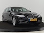 BMW 5-Serie 520i Luxury Edition | Leder | Trekhaak | Stoelverwarming | Memory | Navigatie | Bi-Xenon | Bluetooth | 18'' | Parkeerhulp | Climate control | Cruise control