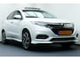Honda HR-V 1.5 i-VTEC Executive. Panodak, Navi, Camera, StoelVerw, Haak 1000kg