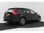 Volvo V60 1.5 T2 Polar+ Dynamic | Trekhaak | Dealer Ond. | Org NL | Navigatie | Stoelverwarming |