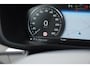 Volvo XC60 T6 340PK Automaat Recharge AWD Inscription / Adaptieve cruise control / BLIS / Panoramadak / Stoel - en stuurverwarming / Keyless entry / Elektrische stoelen / Parkeersensoren met 360 camera
