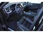 Volvo XC60 T6 350PK Automaat AWD Plus Black Edition / Adaptieve cruise control / BLIS / Panoramadak / Stoel - en stuurverwarming / Keyless entry / Elektrische stoelen / Parkeersensoren met 360 camera
