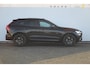 Volvo XC60 T6 350PK Automaat AWD Plus Black Edition / Adaptieve cruise control / BLIS / Panoramadak / Stoel - en stuurverwarming / Keyless entry / Elektrische stoelen / Parkeersensoren met 360 camera