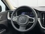 Volvo XC60 T6 Plug-in hybrid AWD Plus Dark | Panoramadak met Schuif-/Kanteldak | Semi- Elektrische Trekhaak | Verwarmde Voorstoelen, Stuurwiel en Achterbank | 360-Camera | Adaptieve Cruise Control | Draadloze Telefoonlader