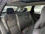 Volvo XC60 T6 Plug-in hybrid AWD Plus Dark | Panoramadak met Schuif-/Kanteldak | Semi- Elektrische Trekhaak | Verwarmde Voorstoelen, Stuurwiel en Achterbank | 360-Camera | Adaptieve Cruise Control | Draadloze Telefoonlader