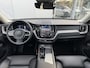 Volvo XC60 2.0 T6 Plug-in hybrid AWD Plus Dark | Verwarmde Voorstoelen, Stuurwiel en Achterbank | Panoramisch Schuif-/Kanteldak | Semi- Elektrische Trekhaak | 360-Camera | Adaptieve Cruise Control | Draadloze Telefoonlader