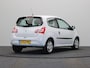 Renault Twingo 1.2 16V Acces | Stuurbekrachtiging | Perfect onderhouden | Radio | Centrale deurvergrendeling |