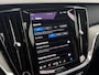 Volvo V60 2.0 T8 Plug-in hybrid AWD Ultimate Dark | 455pk! | Styling Kit | Panoramadak | HU-Display | Massage | Harman/Kardon | SoH 98% |