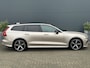 Volvo V60 2.0 T8 Plug-in hybrid AWD Ultimate Dark | 455pk! | Panoramadak | HU-Display | Massage | Harman/Kardon | SoH 98% |
