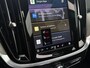 Volvo V60 2.0 T8 Plug-in hybrid AWD Ultimate Dark | 455pk! | Styling Kit | Panoramadak | HU-Display | Massage | Harman/Kardon | SoH 98% |