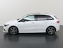 Mercedes-Benz B-klasse 180 AMG Line | Panoramadak | Night pakket | Distronic |